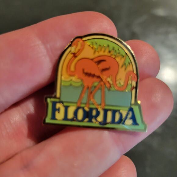 Lot of 4 Vintage Pins Florida 1997 Ann Clark Cookie Cutter Heart Home Pewter - Picture 6 of 10